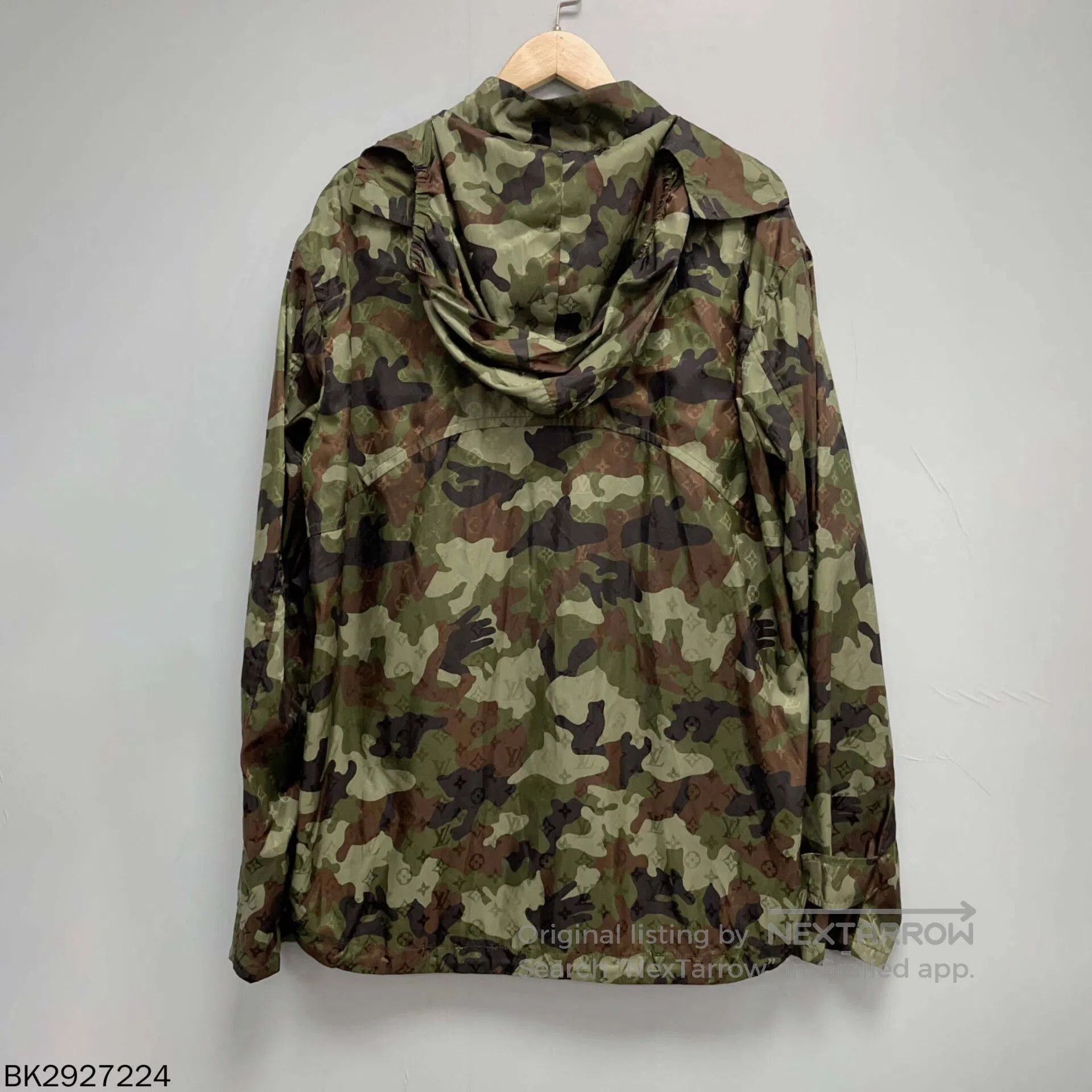 Louis Vuitton louis vuitton camouflage jacket size 50. Size US M / EU 48-50 / 2 - 2 Thumbnail