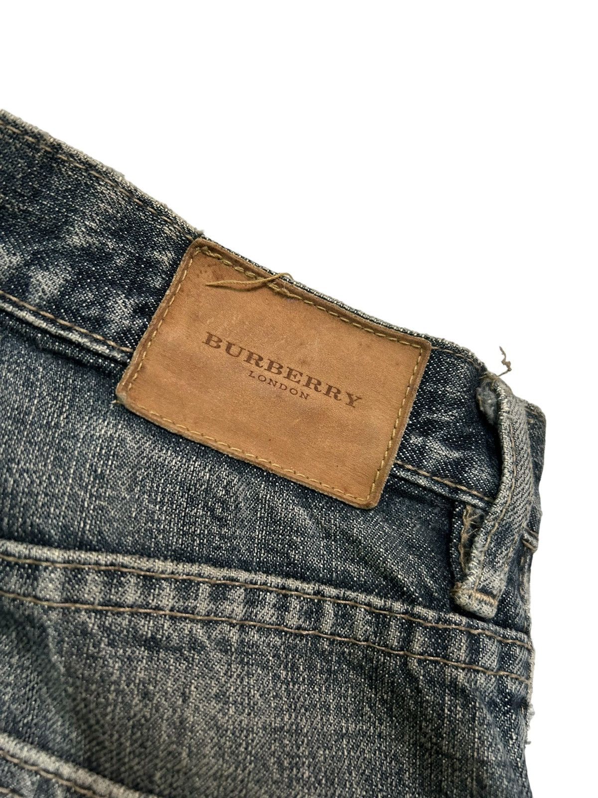 Burberry Vtg BURBERRY LONDON Distressed Denim ☠️ Size US 29 - 9 Thumbnail