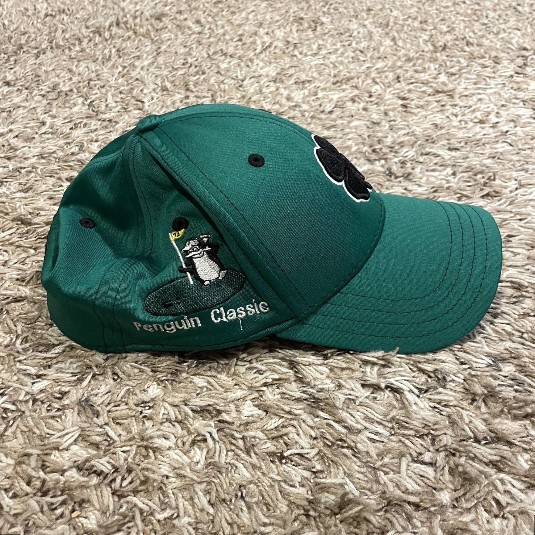 Vintage Black Clover Golf Hat Fitted S/M Green Live Lucky Penguin Classic Golf Size ONE SIZE - 5 Thumbnail