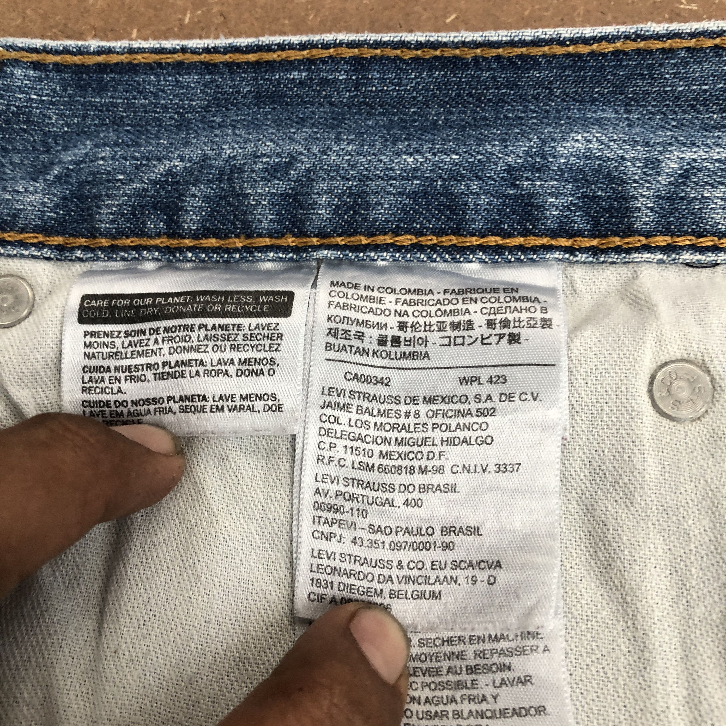 Levi's Vintage Lev's Faded Blue Jeans Levi's Light Wash Denim Size US 38 / EU 54 - 6 Thumbnail