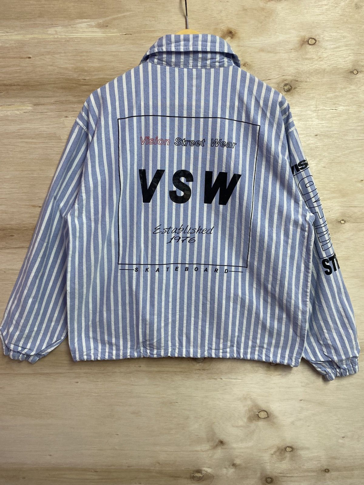 Other Vision street wear buttons ups Size US XL / EU 56 / 4 - 10 Thumbnail