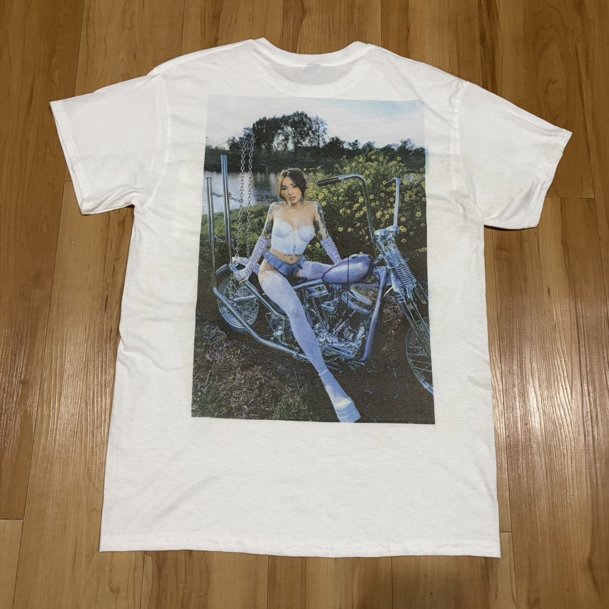 Harley Davidson Painted ladies forever chopper t-shirt Size US M / EU 48-50 / 2 - 1 Thumbnail