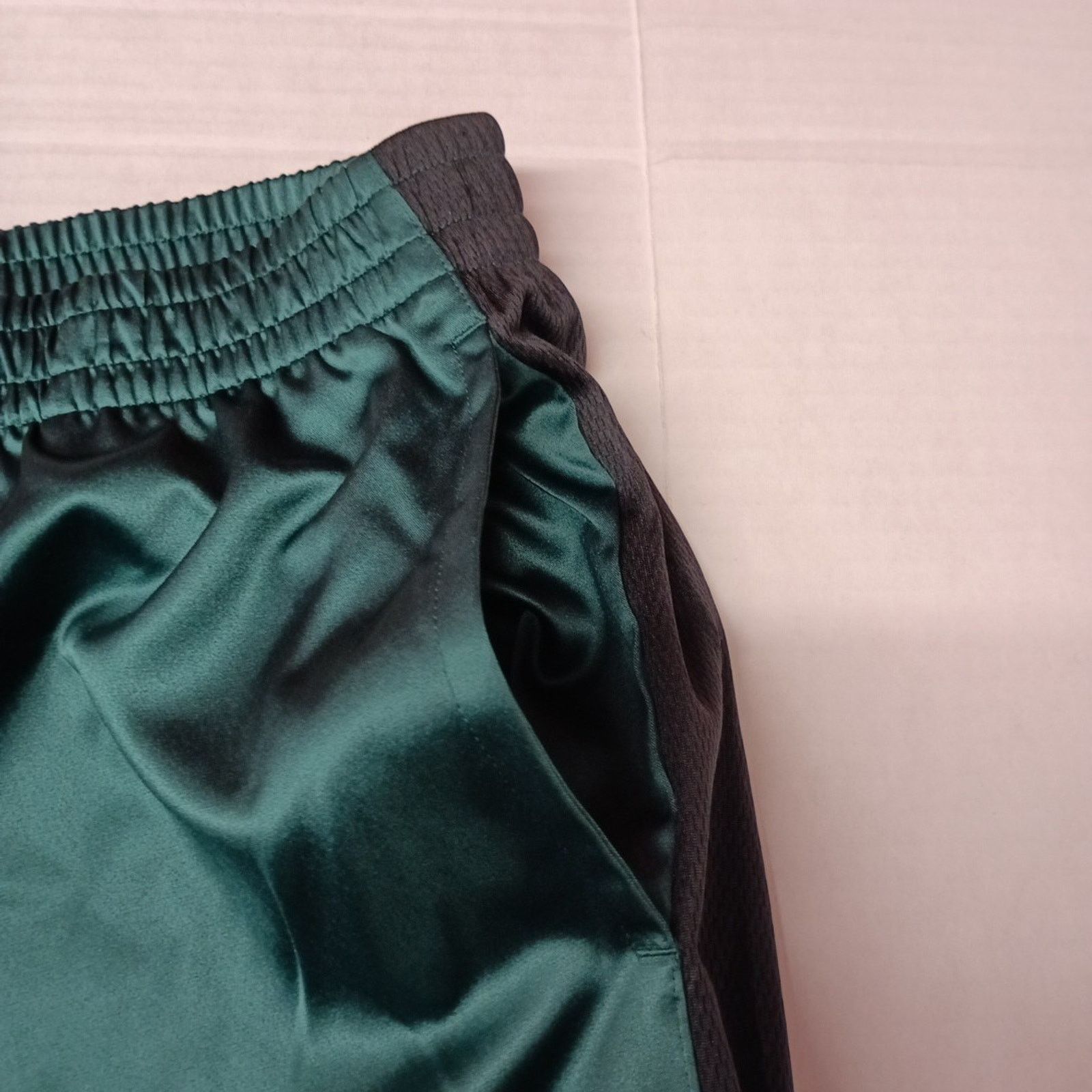 Reebok Reebok Men's Satin Mesh Basketball Shorts 2XL Green Pull On Size US 38 / EU 54 - 3 Thumbnail