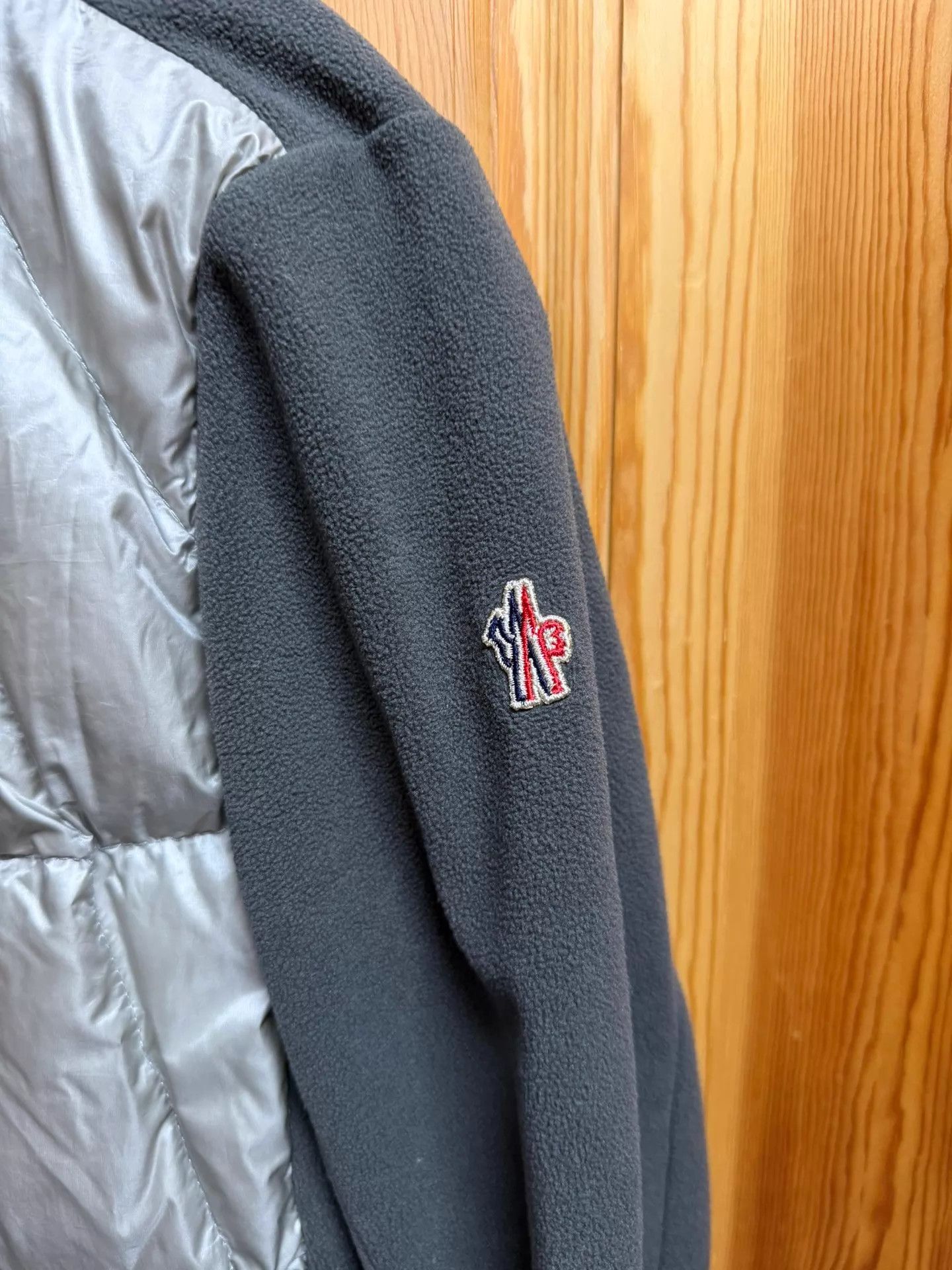 Moncler Moncler Stylish Fleece-Sleeve Down Jacket L Size US L / EU 52-54 / 3 - 2 Thumbnail