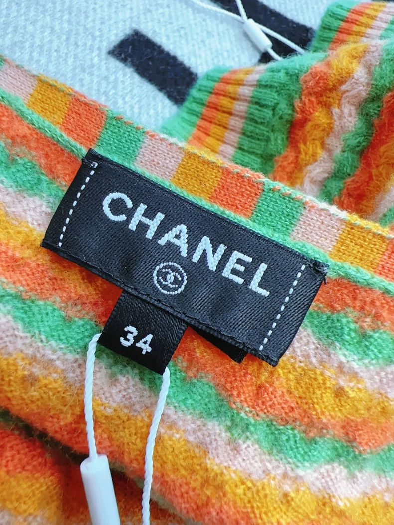 Chanel Chanel 24a orange and green cashmere striped vest Size XXS / US 00 / IT 34 - 6 Thumbnail