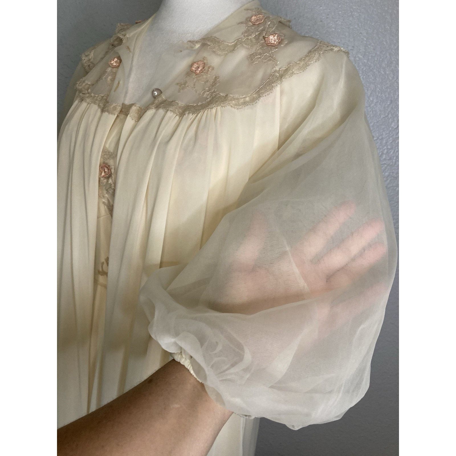 Vintage 40s/50s Artemis Nightgown Robe 32 Peignoir Lace Lingerie Size XS / US 0-2 / IT 36-38 - 19 Thumbnail