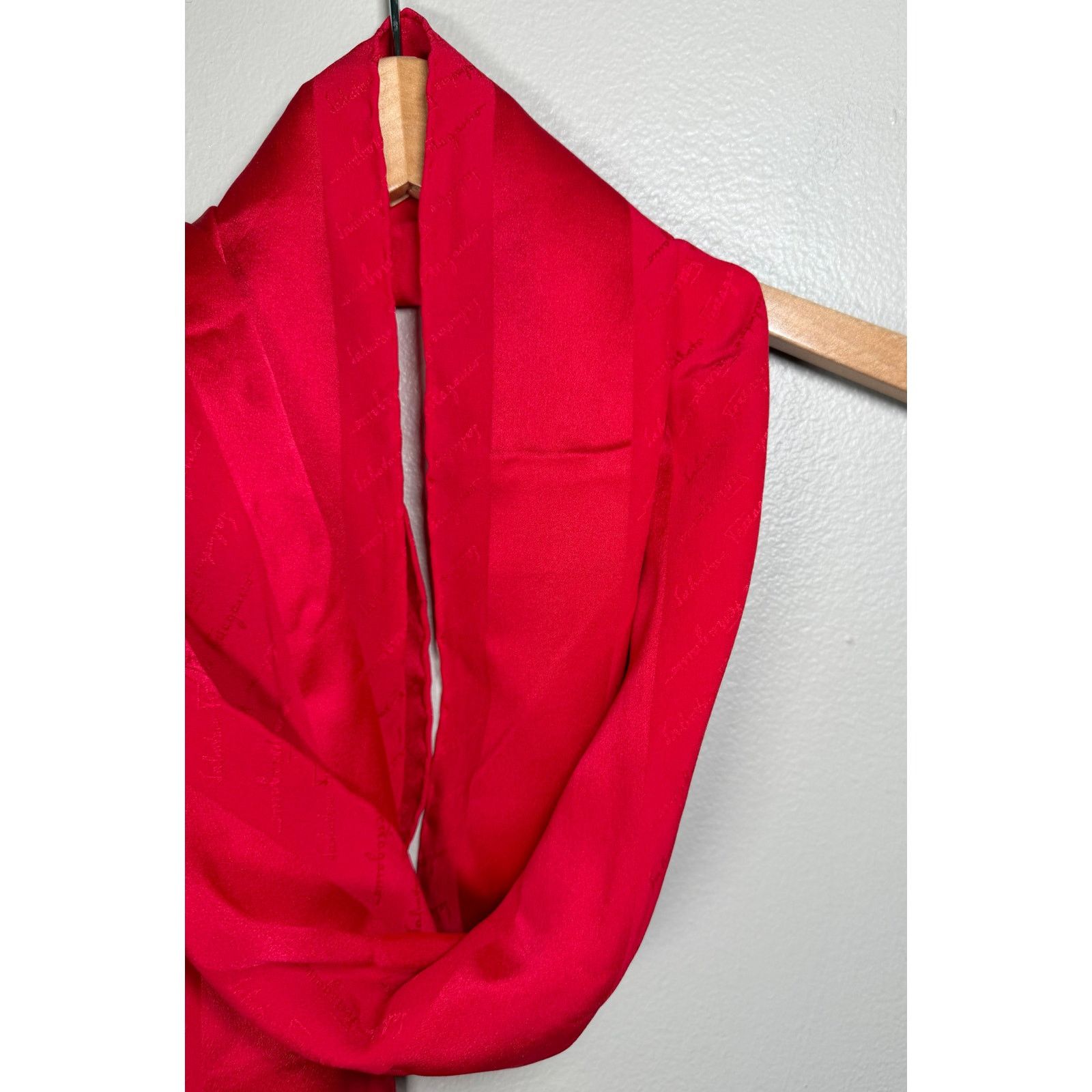 Salvatore Ferragamo Ferragamo Logo Embossed Red Silk Scarf Size ONE SIZE - 6 Thumbnail