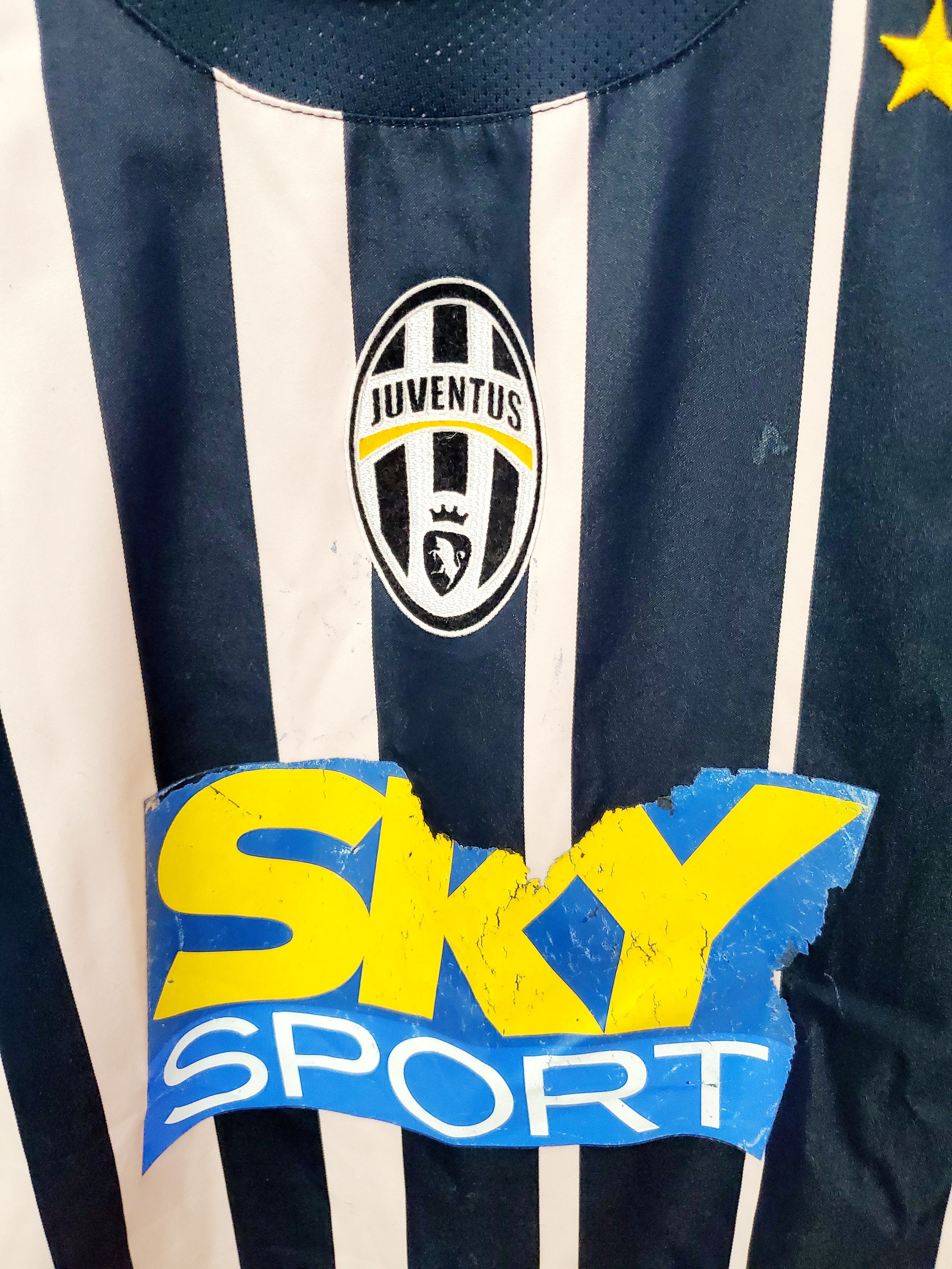 Nike × Vintage Vintage 2004-05 Juventus Away soccer jersey size M Size US M / EU 48-50 / 2 - 2 Thumbnail