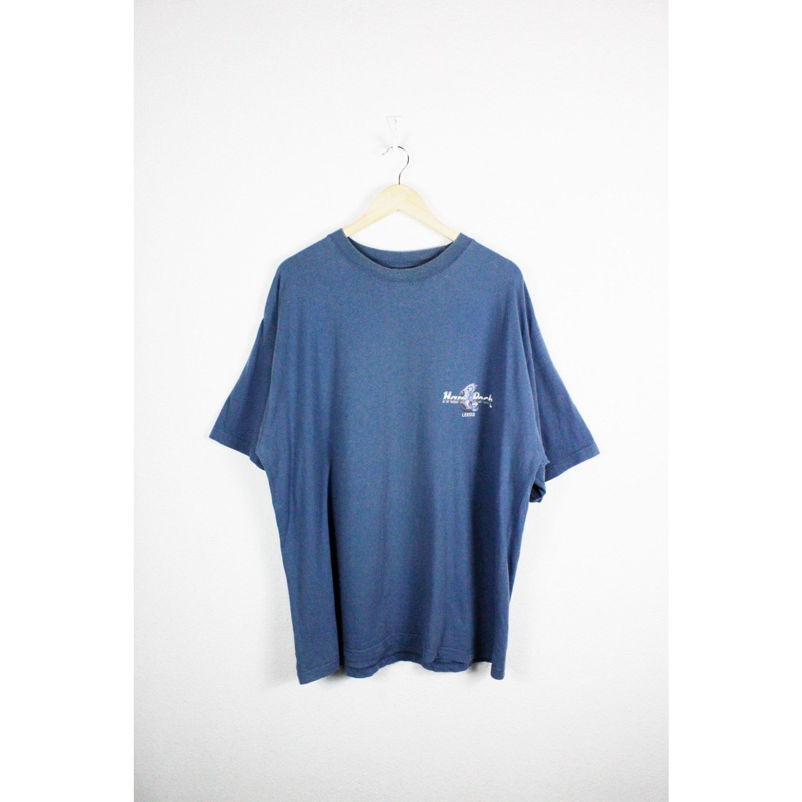 Hard Rock Cafe Vintage Hard Rock Cafe Leeds Graphic Print Tee T-shirt XL Size US XL / EU 56 / 4 - 1 Thumbnail