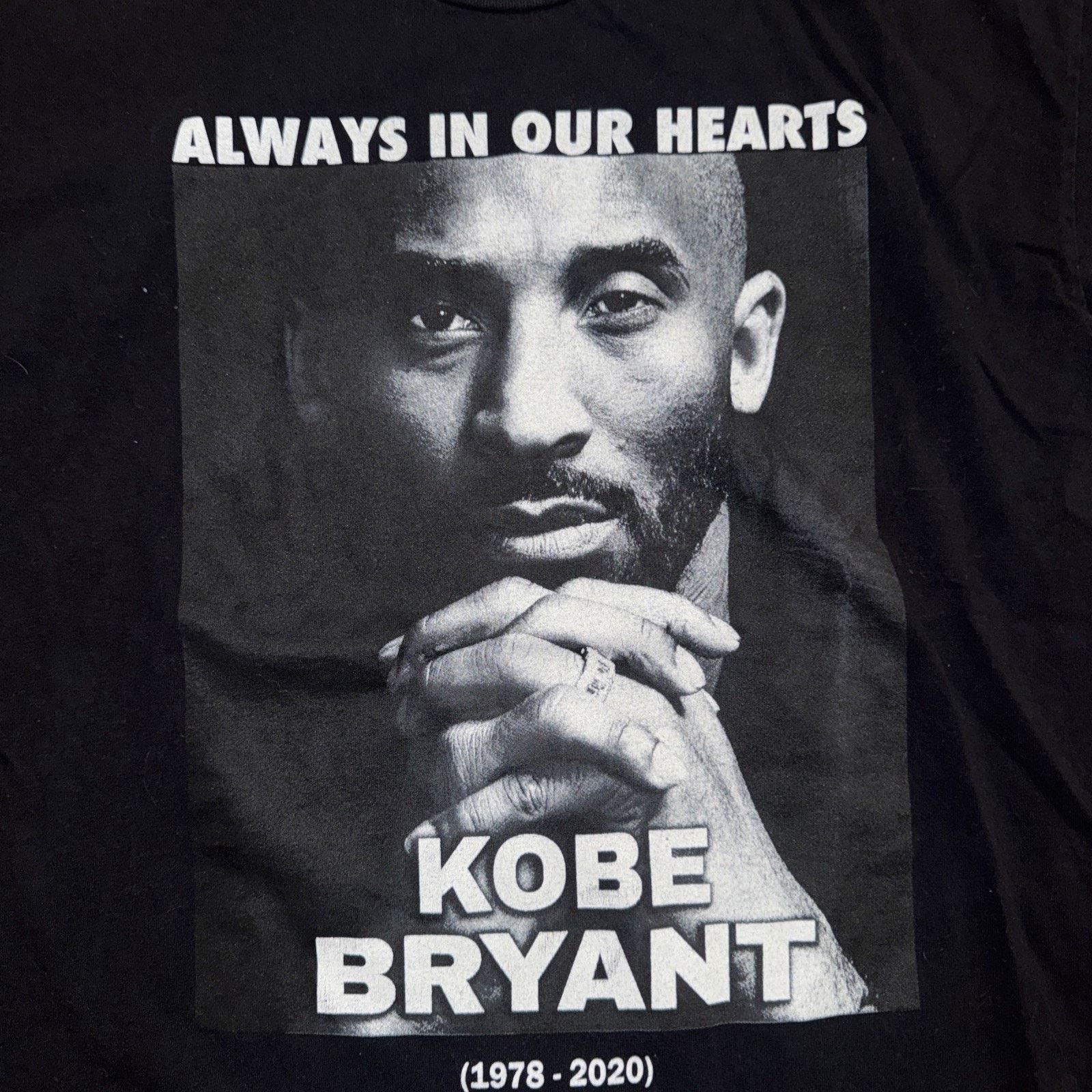 NBA Kobe Bryant T-Shirt Black Large 21x26 Size US L / EU 52-54 / 3 - 2 Thumbnail