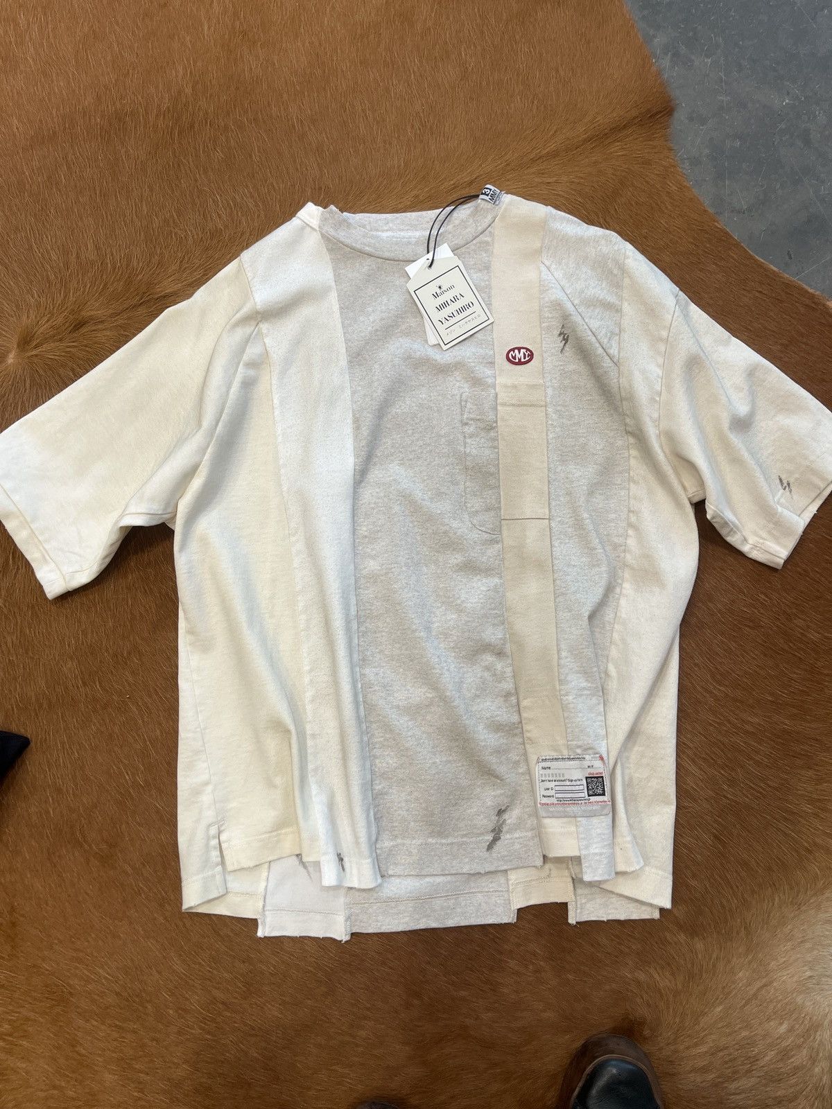 Maison MIHARA YASUHIRO Vertical Switching Tee Size US XS / EU 42 / 0 - 4 Thumbnail