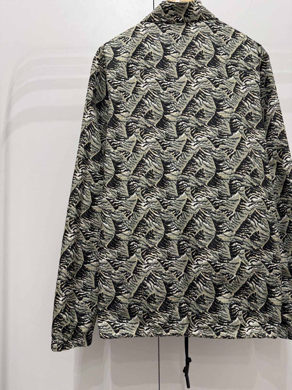 Acne Studios Acne Studios Tony Face Himalayan Tiger Camo Light Jacket Size US M / EU 48-50 / 2 - 11 Thumbnail