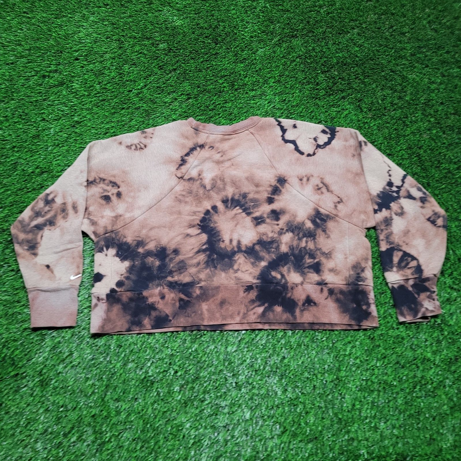Nike Nike Dri-FIT Cropped Sweatshirt Womens Oversized L/XL Boxy Size XL / US 12-14 / IT 48-50 - 4 Thumbnail