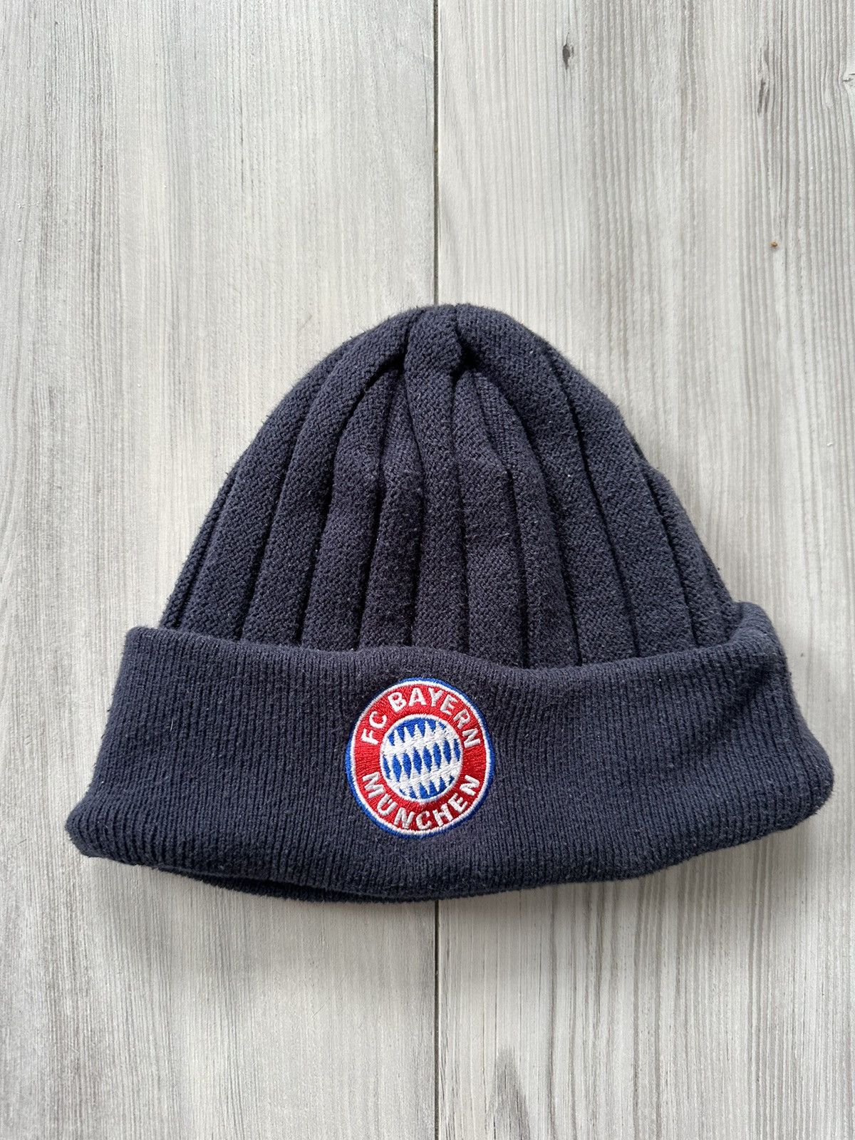 Vintage Vintage Y2K 00s FC Bayern Munchen Toque Beanie Hat Size ONE SIZE - 3 Thumbnail