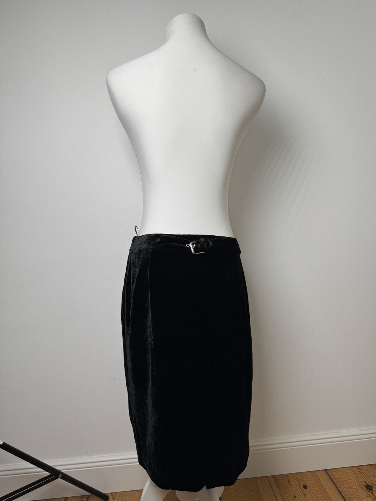 Emilio Pucci Vintage Pucci Velvet Skirt Black IT40 Size 27" / US 4 / IT 40 - 13 Thumbnail