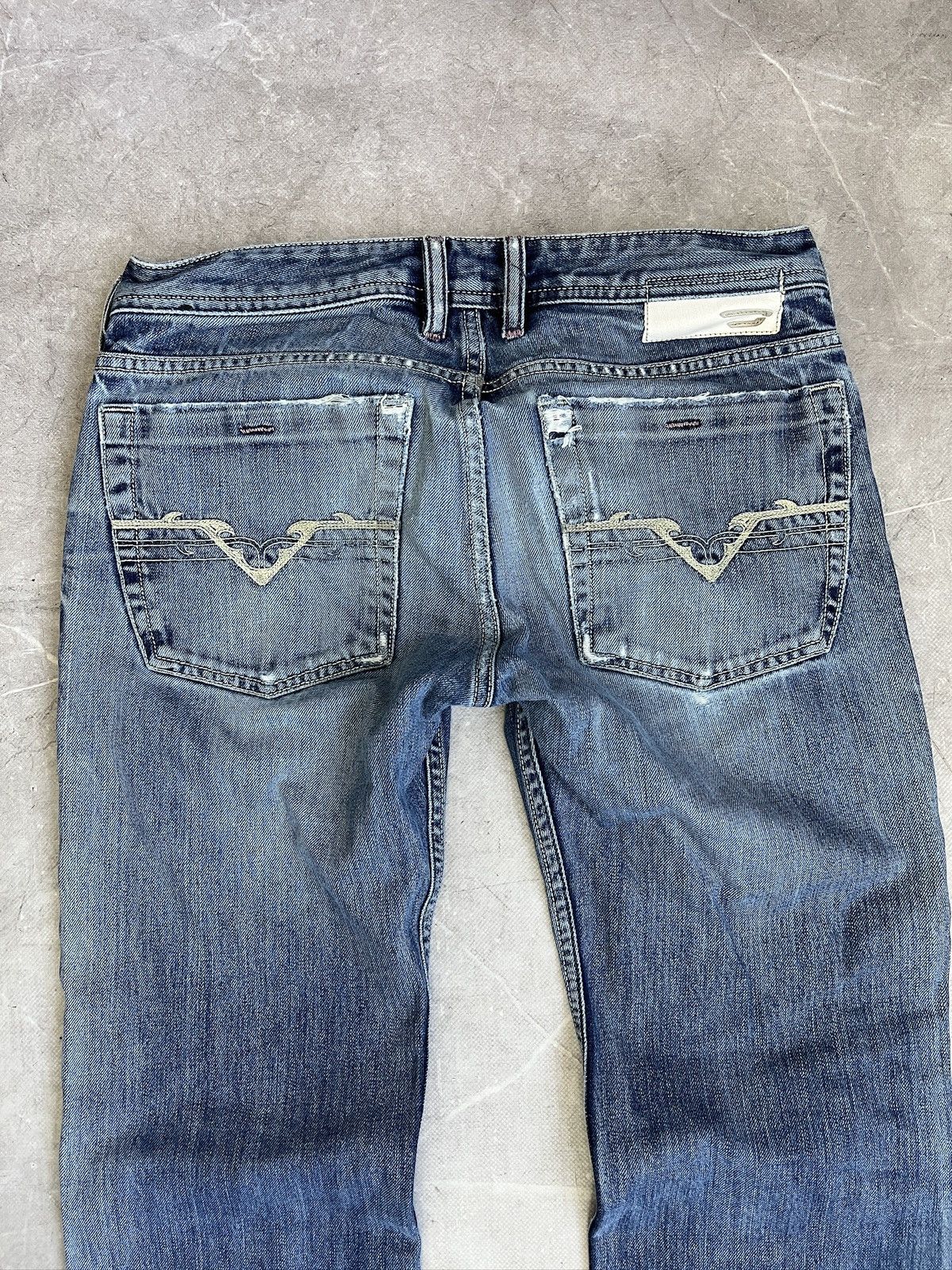 Diesel Diesel Distressed Blue Denim Jeans Vintage y2k style hype Size US 30 / EU 46 - 9 Thumbnail