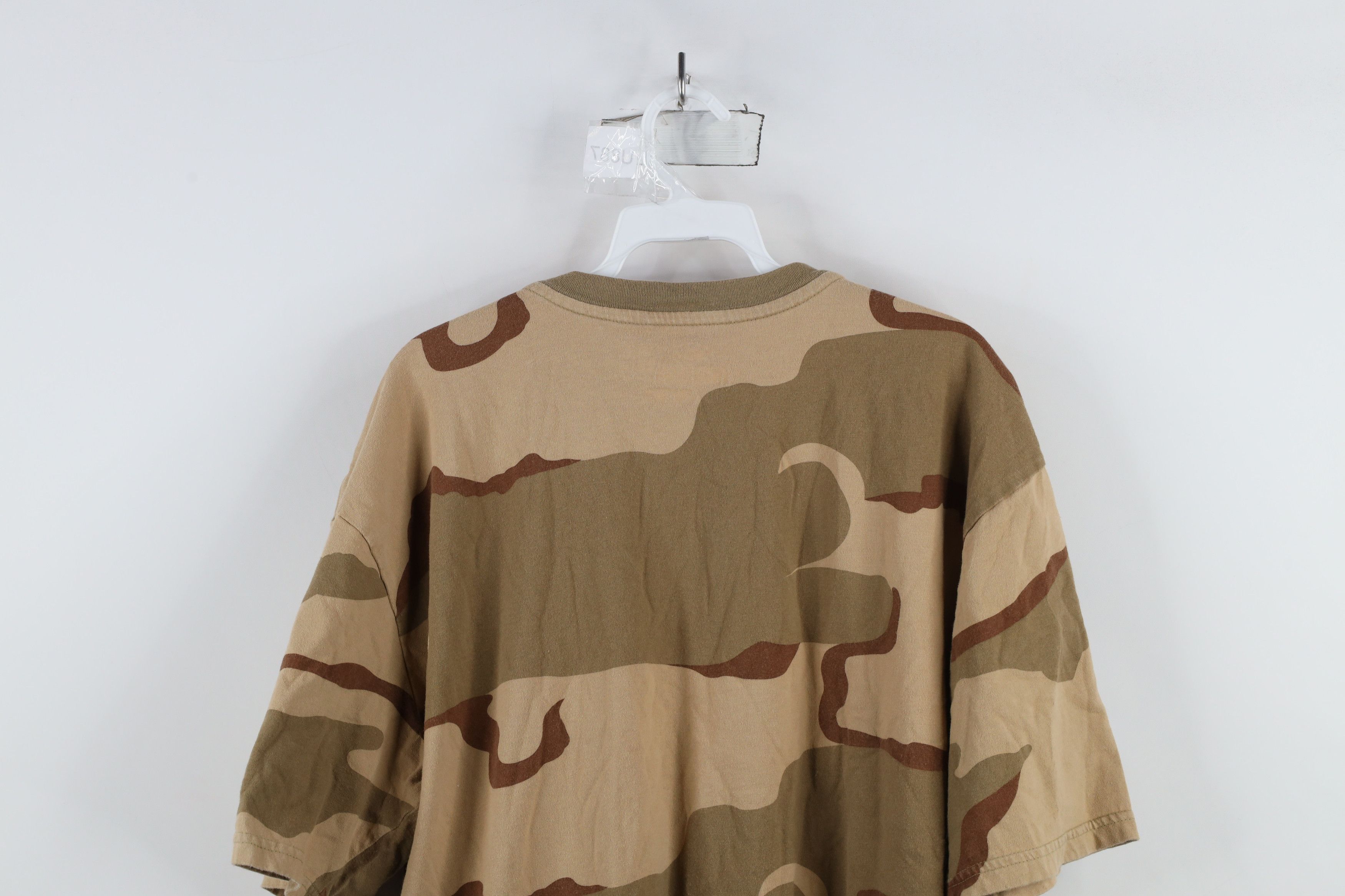 Vintage Vintage Y2K Streetwear Camouflage Short Sleeve T-Shirt Size US XXL / EU 58 / 5 - 9 Thumbnail
