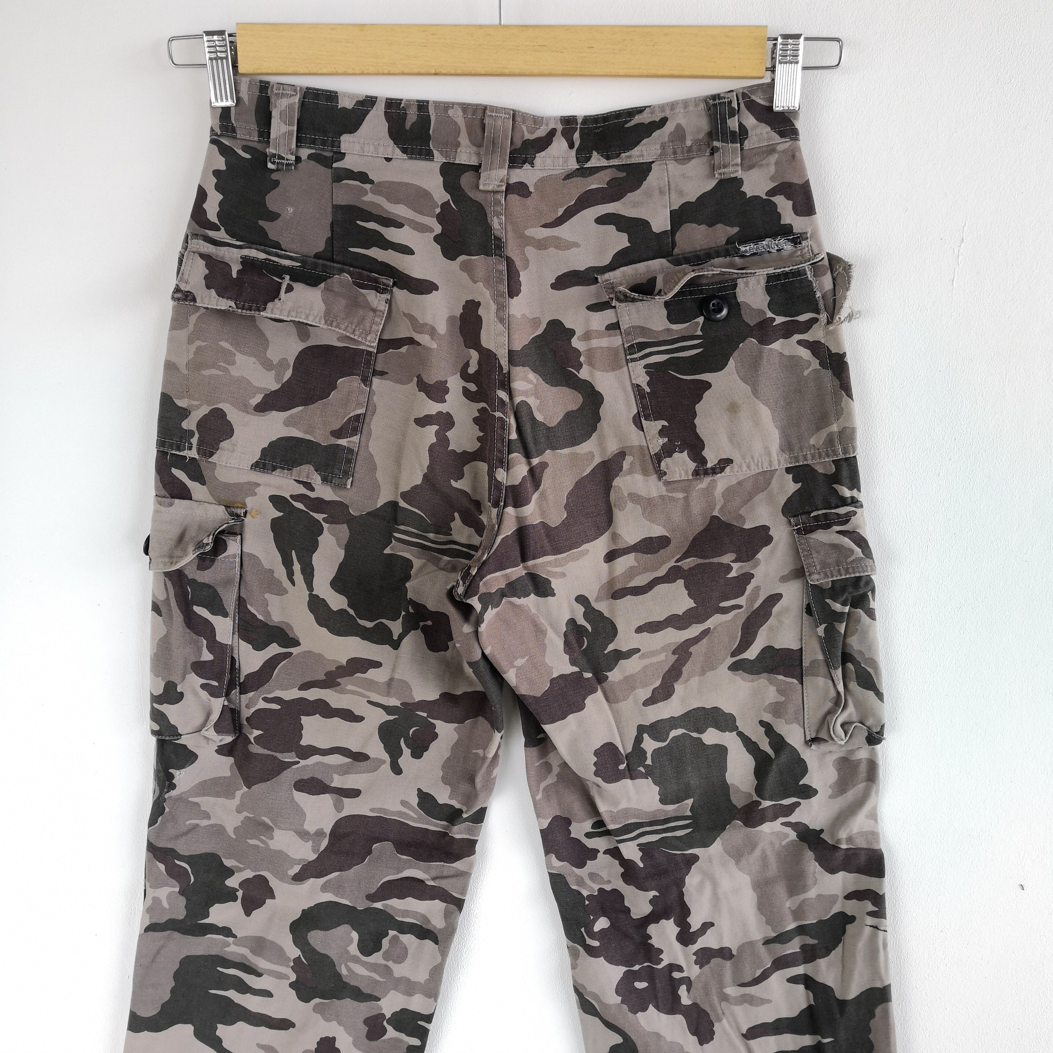 Japanese Brand Japanese Camouflage Cargo Pants Military Utility Pants Size US 30 / EU 46 - 4 Thumbnail