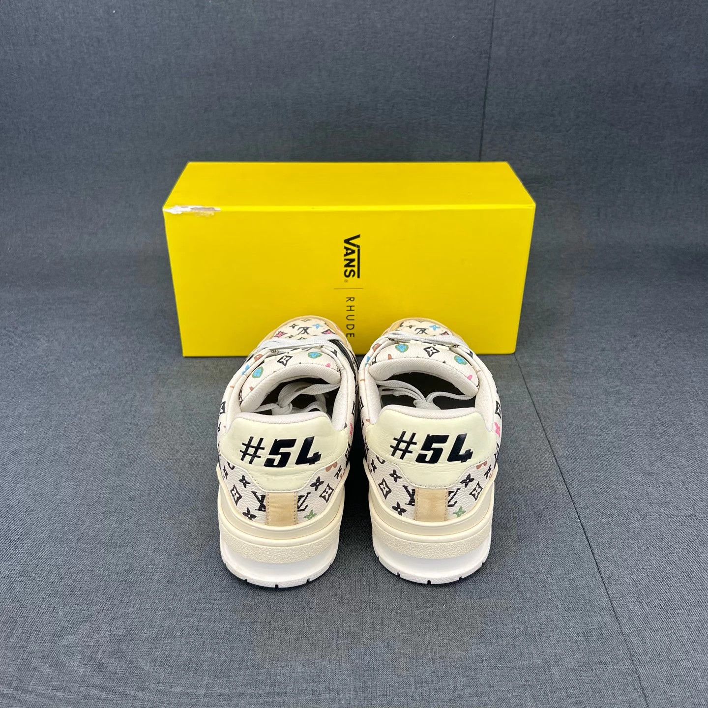 Louis Vuitton LV Trainer Beige AOP 6 Size US 6 / IT 36 - 7 Thumbnail