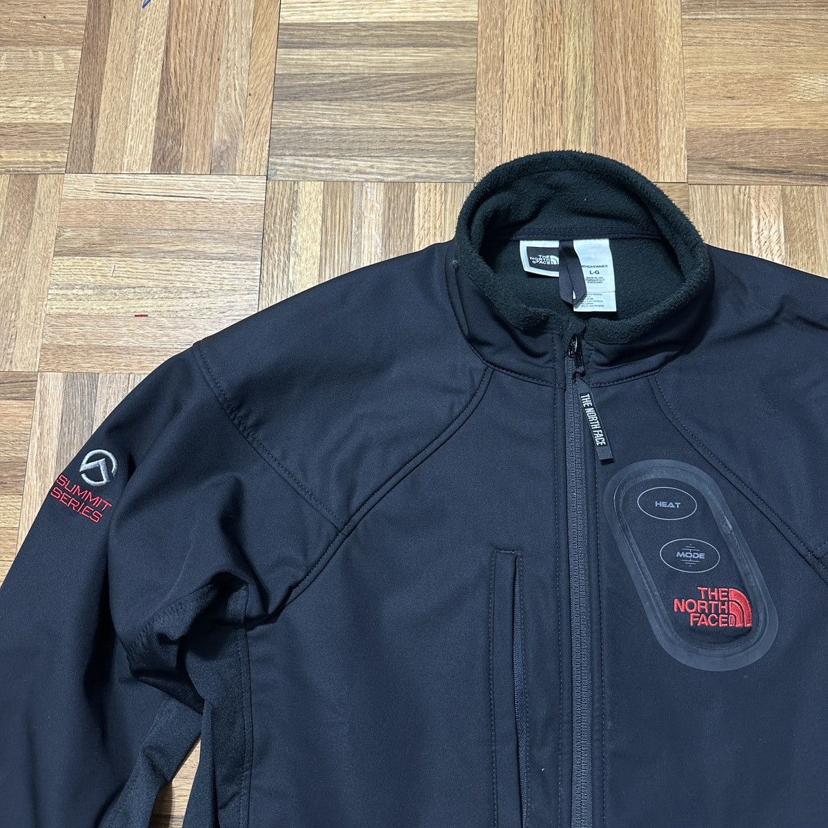 The North Face Vintage The North Face Summit Series Polartec Heat jacket Size US L / EU 52-54 / 3 - 3 Thumbnail