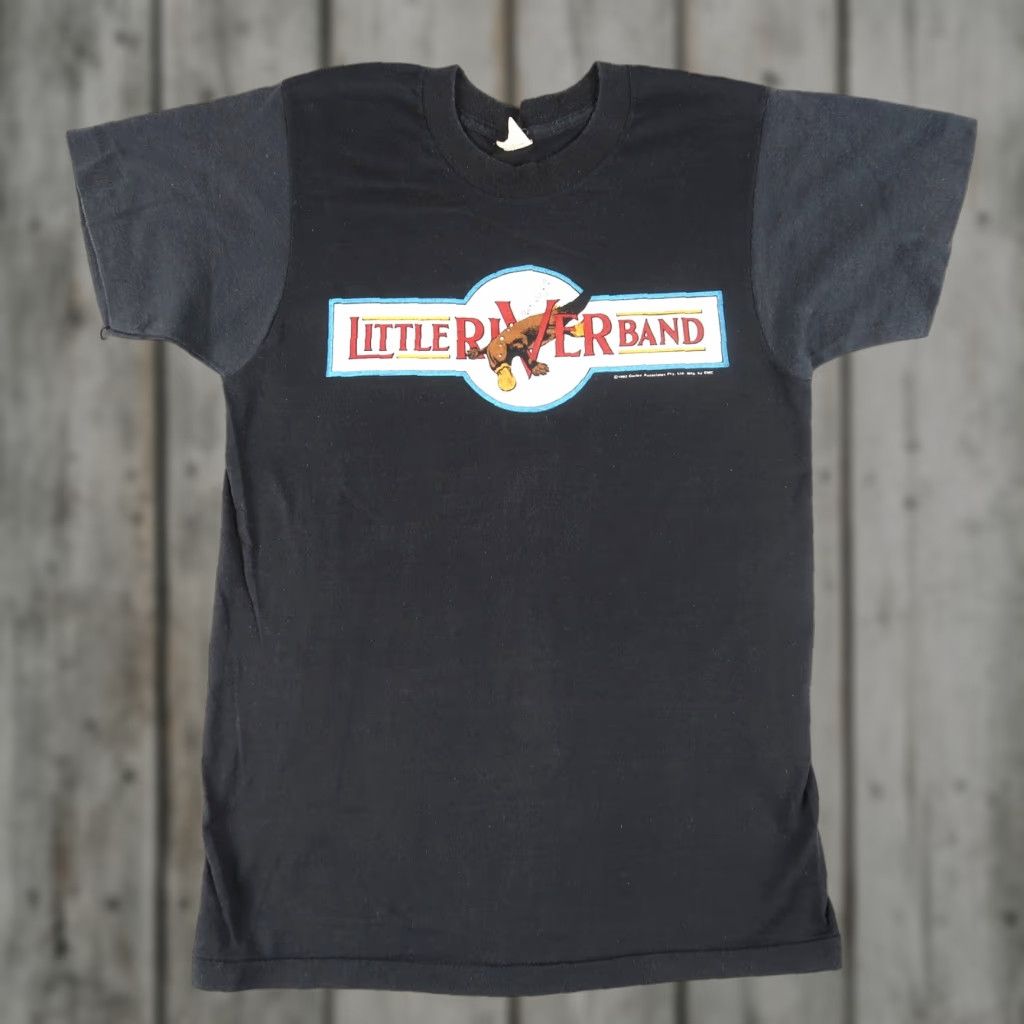 Vintage VINTAGE Little River Band 1982 Greatest Hits T-Shirt Short Sleeve Unisex Small Black 80s Retro Music Shirt Size US S / EU 44-46 / 1 - 1 Thumbnail