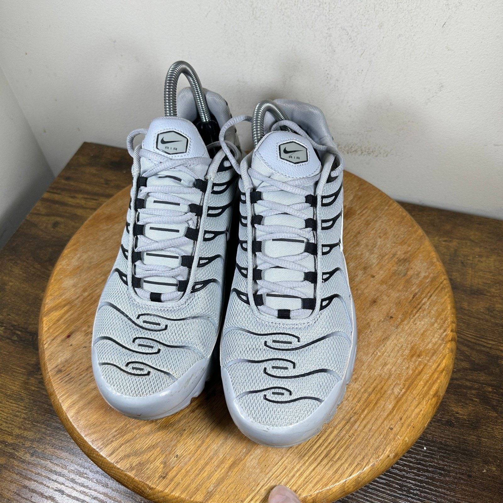 Nike Nike Air Max Plus TN Men's Grey Shoes Size 9 852630-021 Size US 9 / EU 42 - 2 Thumbnail