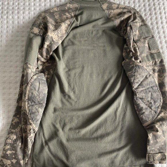 Military Massif Mountain GearHalo Army Combat Shirt/Size S Grailed