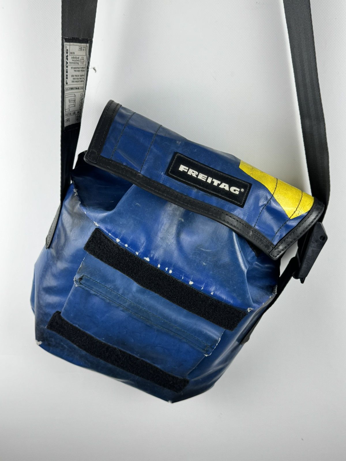 Freitag FREITAG F11 Lassie Messenger Bag Blue Yellow Recycled Truck Size ONE SIZE - 7 Thumbnail