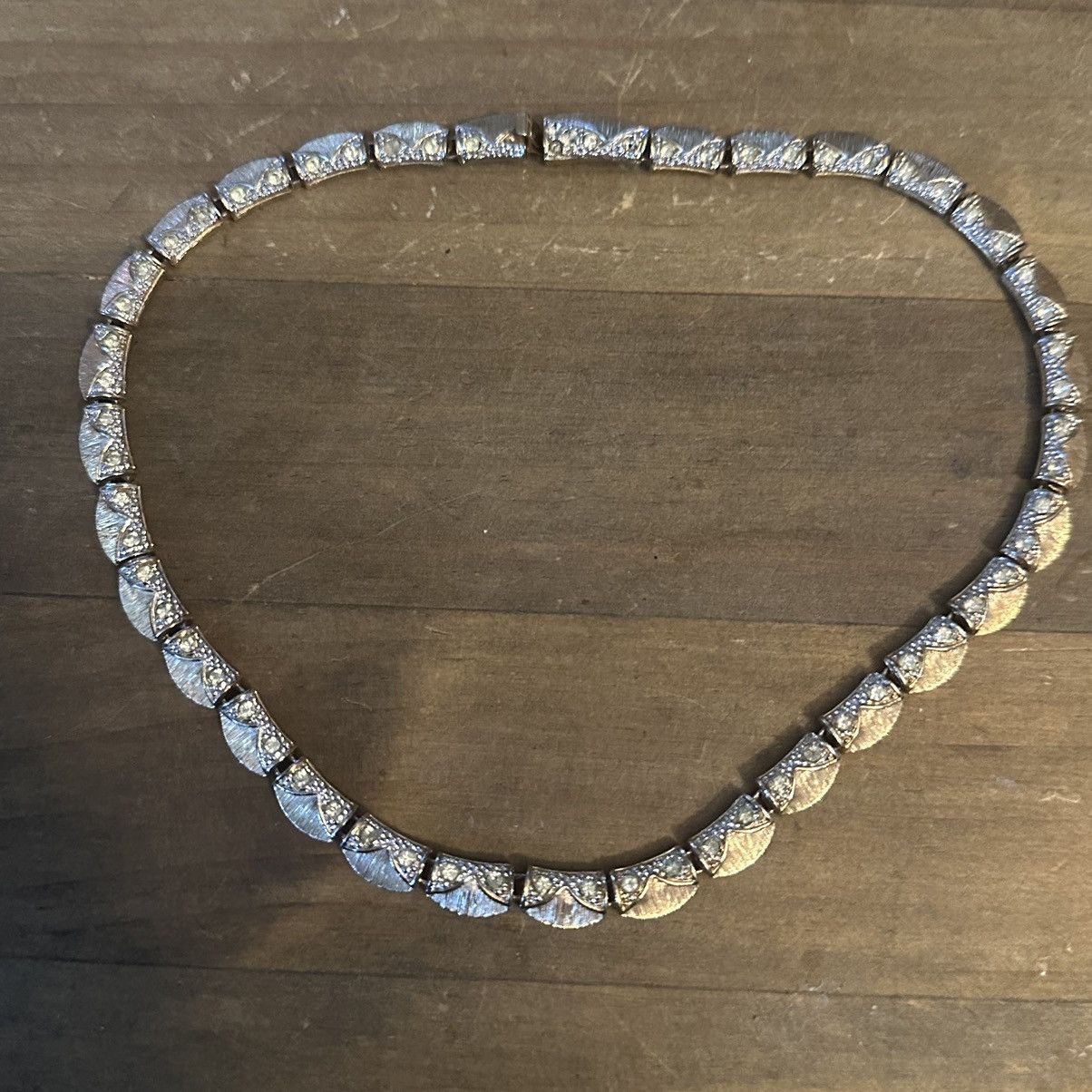 Vintage Vintage rhinestone accent scalloped link necklace Size ONE SIZE - 2 Thumbnail