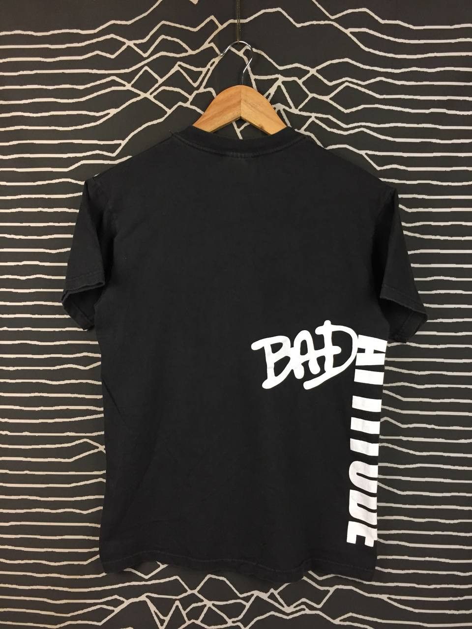 Vintage Vtg Y2K Bad Attitude Graffiti Streetwear Tee Size S Size US S / EU 44-46 / 1 - 6 Thumbnail