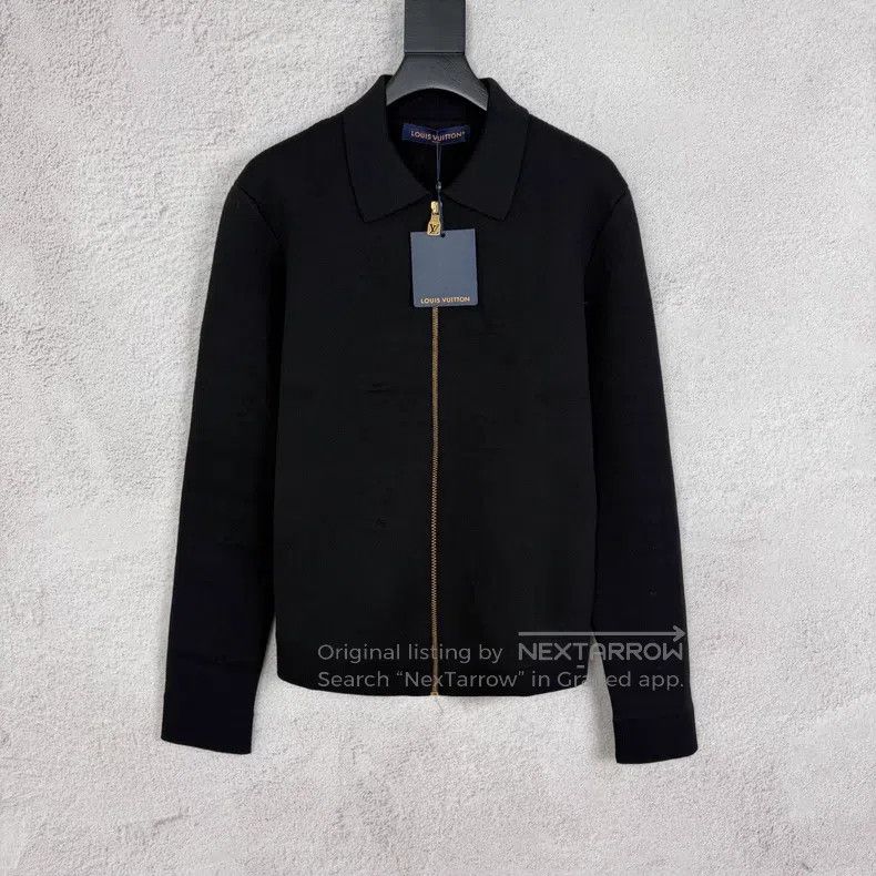 Louis Vuitton Louis Vuitton Black embossed dark full print jacket Size US M / EU 48-50 / 2 - 1 Thumbnail