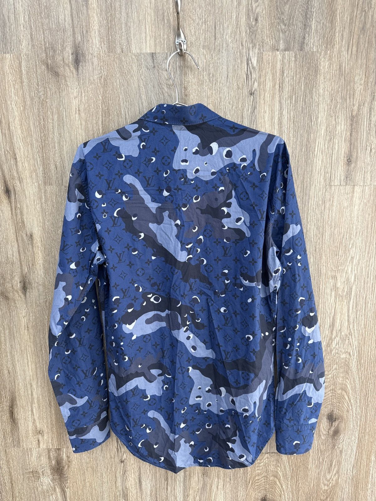 Louis Vuitton Louis Vuitton Blue Monogram Button Up Size US M / EU 48-50 / 2 - 8 Thumbnail