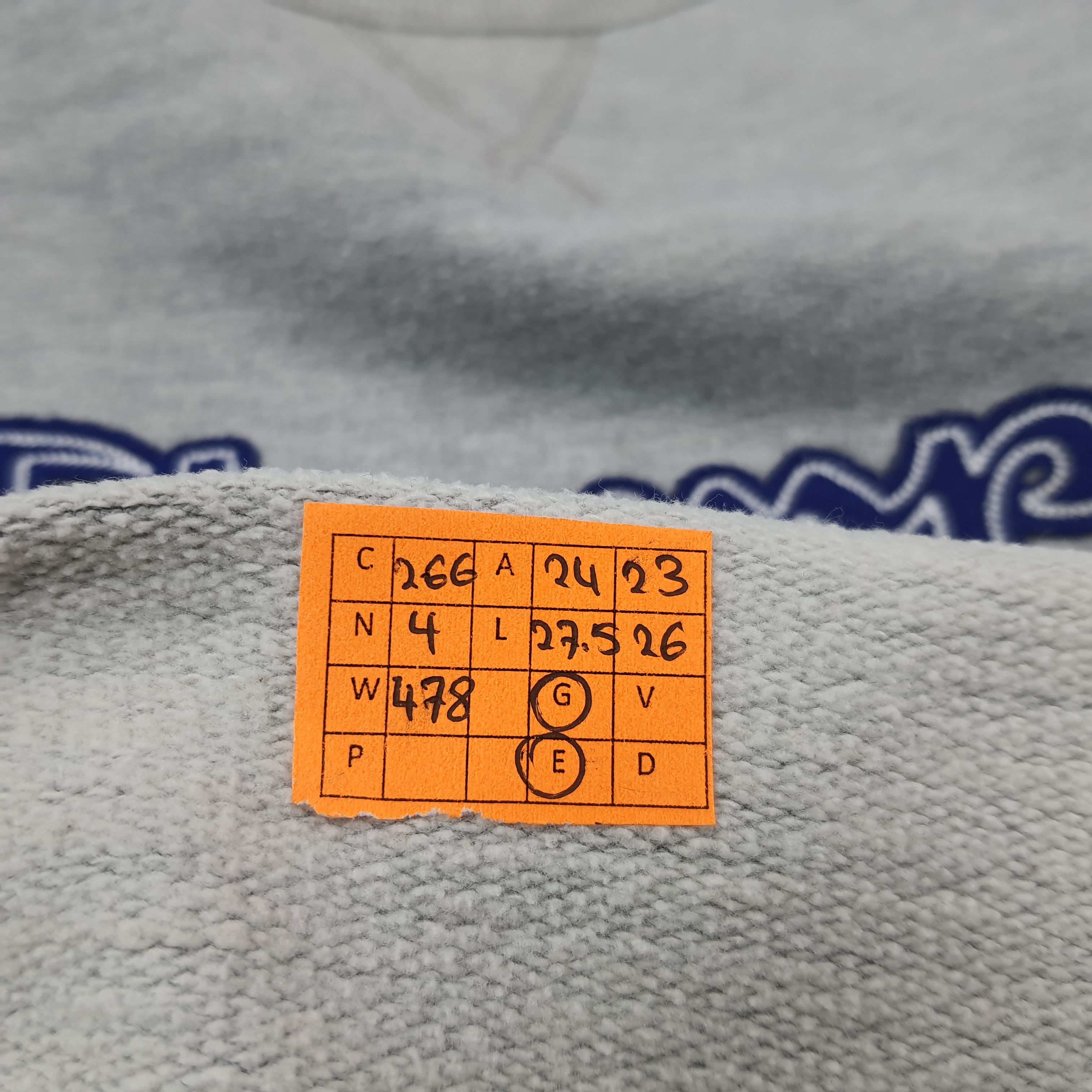 Champion Vintage Champion Center Sweatshirt C266N4 Size US L / EU 52-54 / 3 - 9 Thumbnail