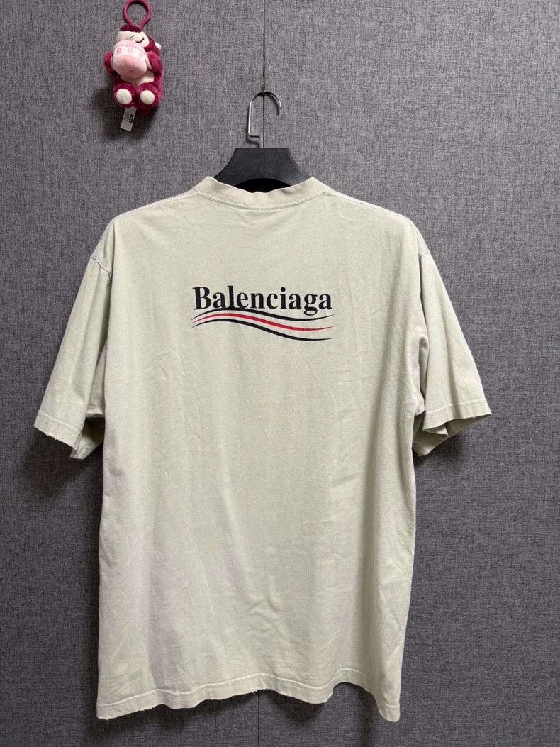 Balenciaga Balenciaga Cracked Print Coca-Cola T-Shirt Size XS Size US XS / EU 42 / 0 - 2 Thumbnail