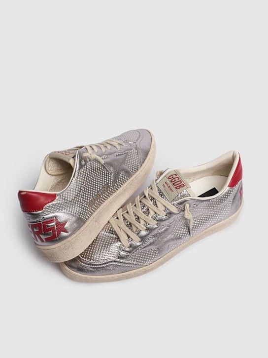 o1lsvrm0425 Star Forated Bio Based Sneakers in Silver/Red