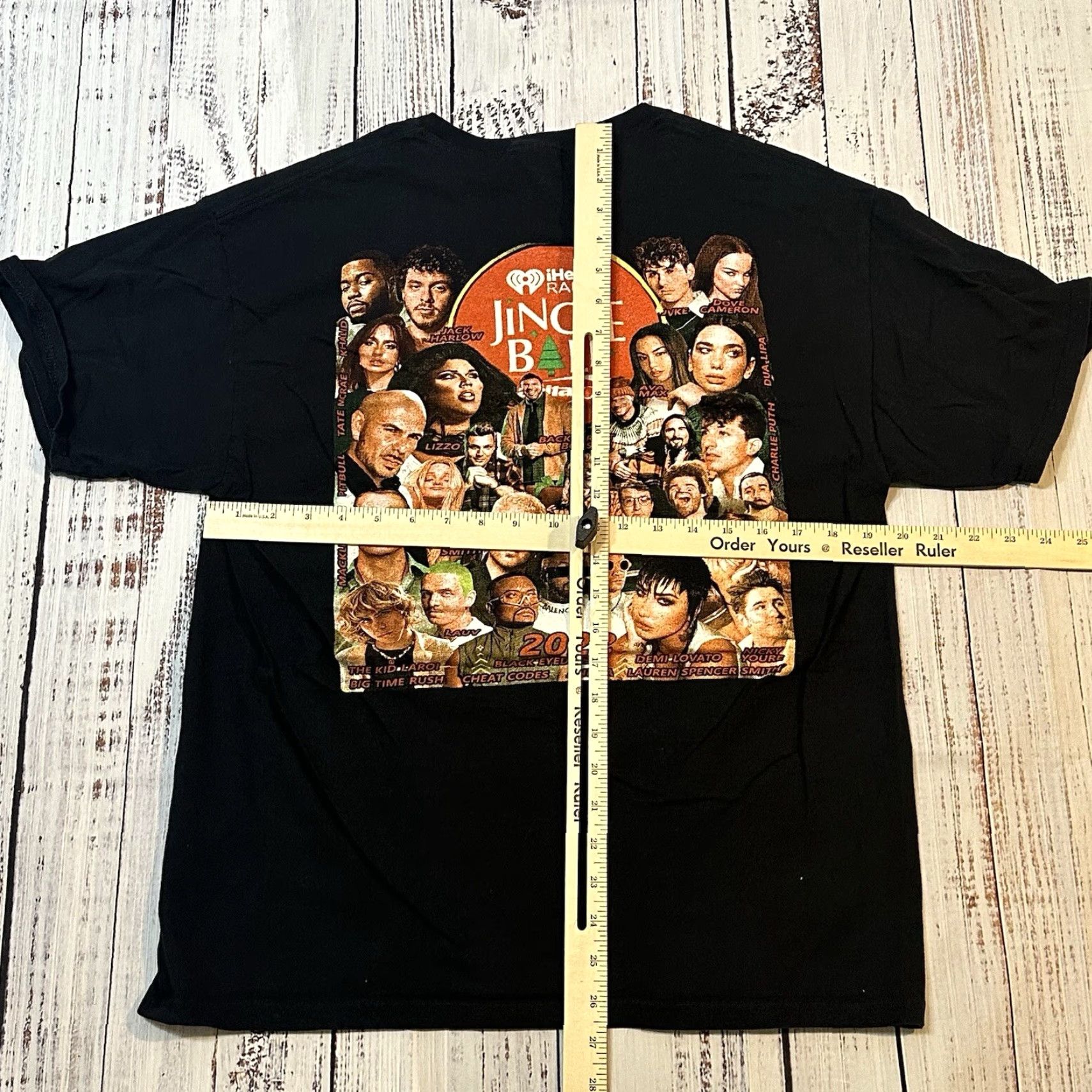 Fruit Of The Loom Lizzo Khalid Pitbull Backstreet Boys Demi Lovato Jingle Ball Concert Tee Mens L Multicolor T-Shirt Christmas Music USA 2022 Event Ball Size US L / EU 52-54 / 3 - 7 Thumbnail