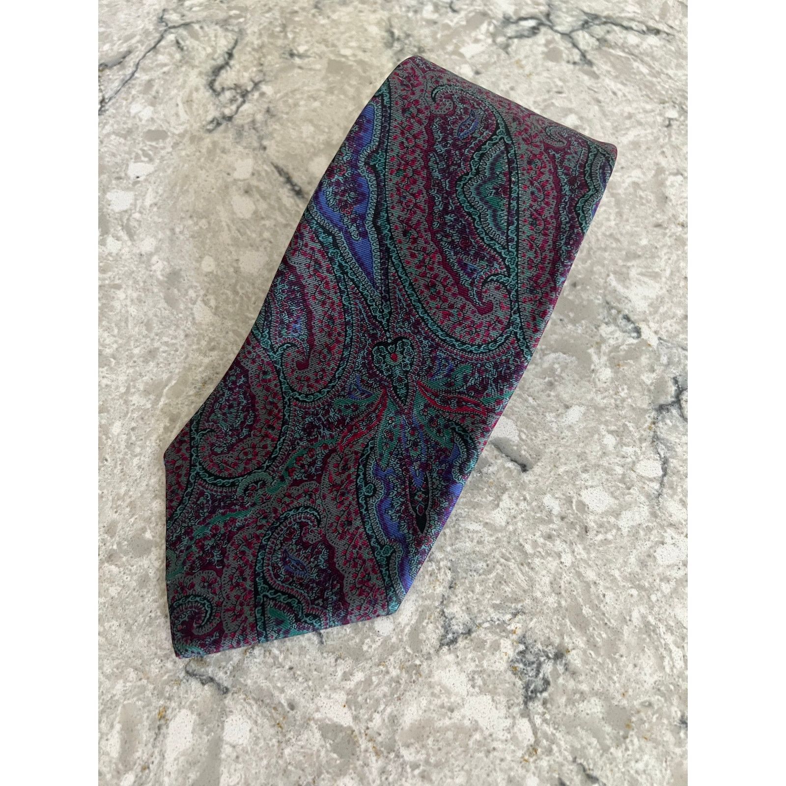 Vintage Claybrooke 100% Silk Neck Tie Hand Made Purple Blue Paisley Size ONE SIZE - 1 Thumbnail