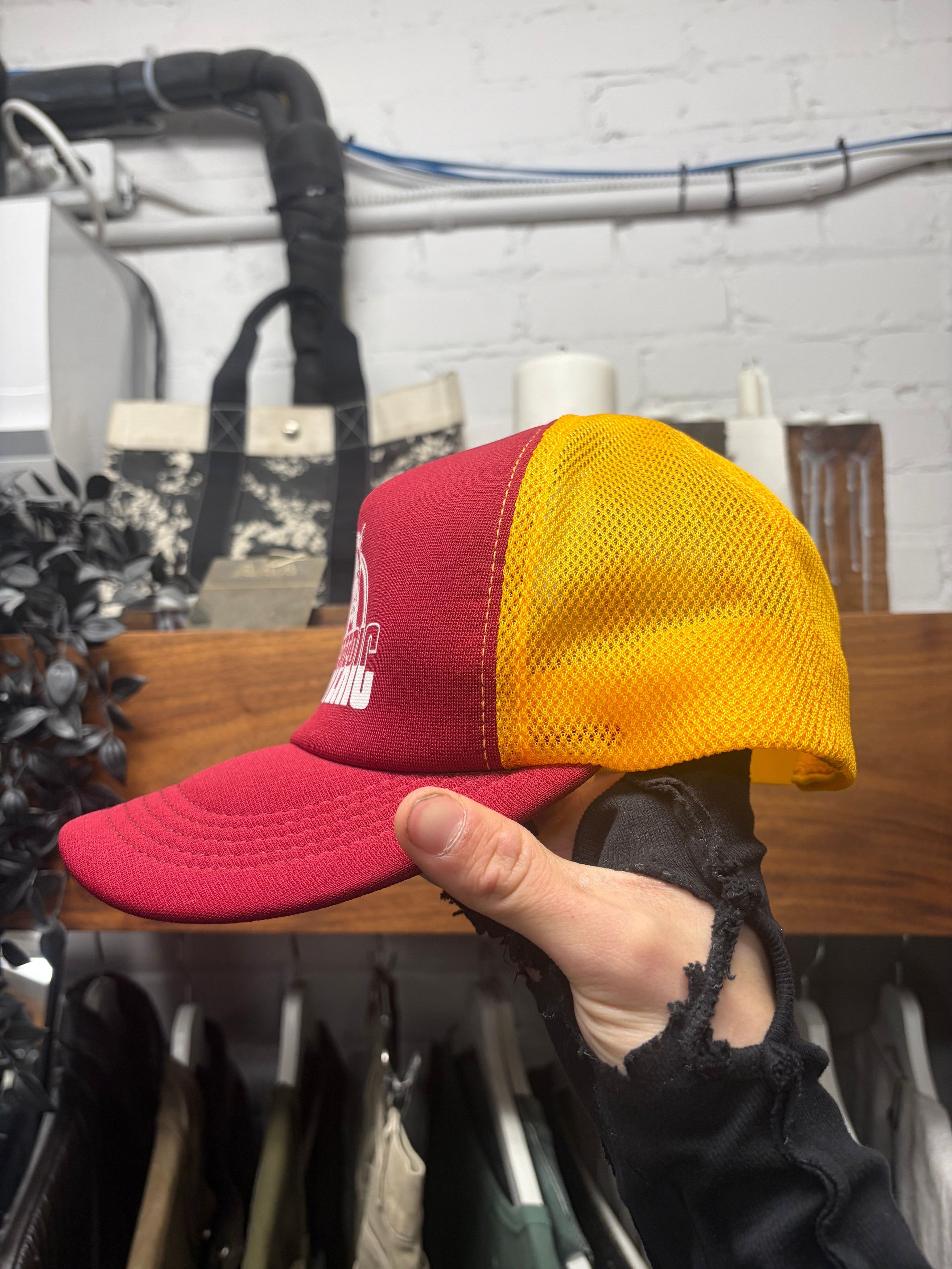 Hysteric Glamour Hysteric Glamour ‘See No Evil’ Red/Yellow Trucker Hat Size ONE SIZE - 3 Thumbnail