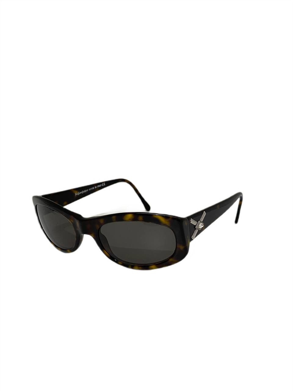 Yves Saint Laurent Yves Saint Laurent YSL Logo Ruby Oval Sunglasses Vintage Size ONE SIZE - 1 Thumbnail