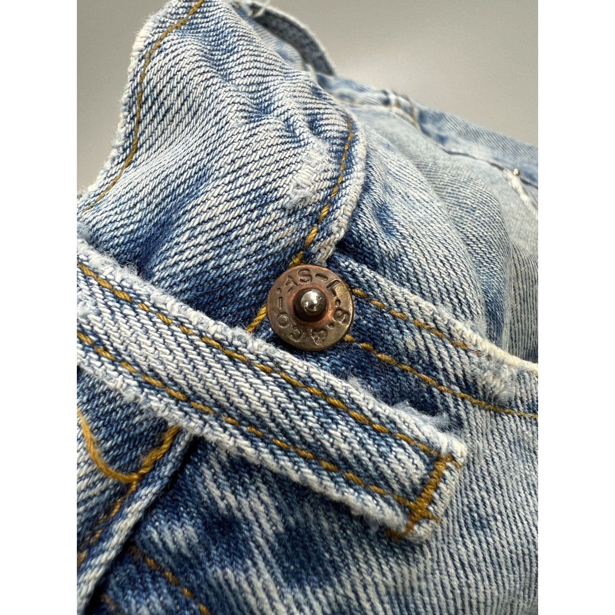 Levi's Levi’s 501 Made in USA Light Wash Denim Jeans Pants (Y0910) Size US 32 / EU 48 - 5 Thumbnail