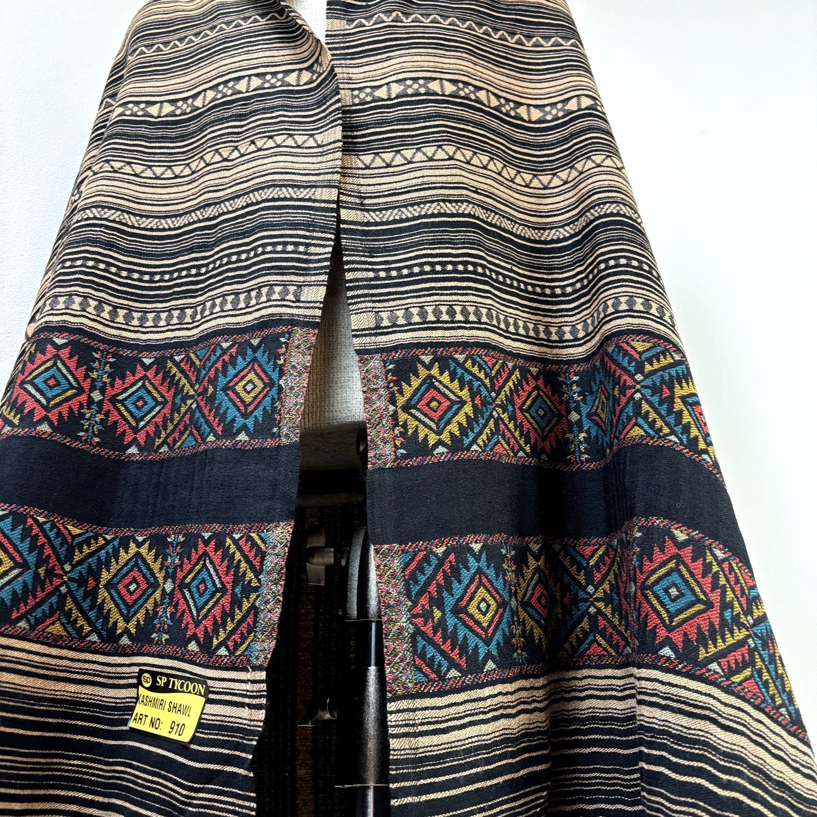 Other SP Tycoon Maxi, Oversized NWOT Cashmere Wrap Shawl Scarf w/ Size ONE SIZE - 5 Thumbnail