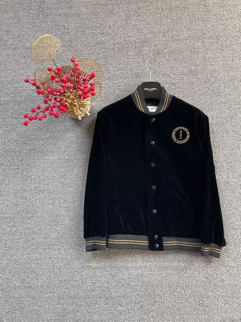 Saint Laurent Paris Saint Laurent Paris Hollywood Velvet Jacket i Size XS / US 0-2 / IT 36-38 - 1 Thumbnail