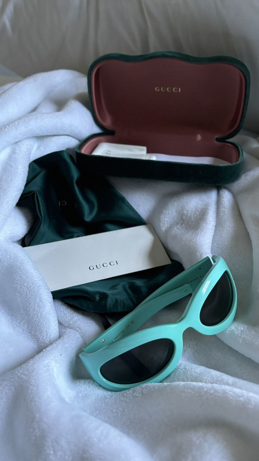 Gucci GUCCI Oval Sunglasses Size ONE SIZE - 1 Thumbnail