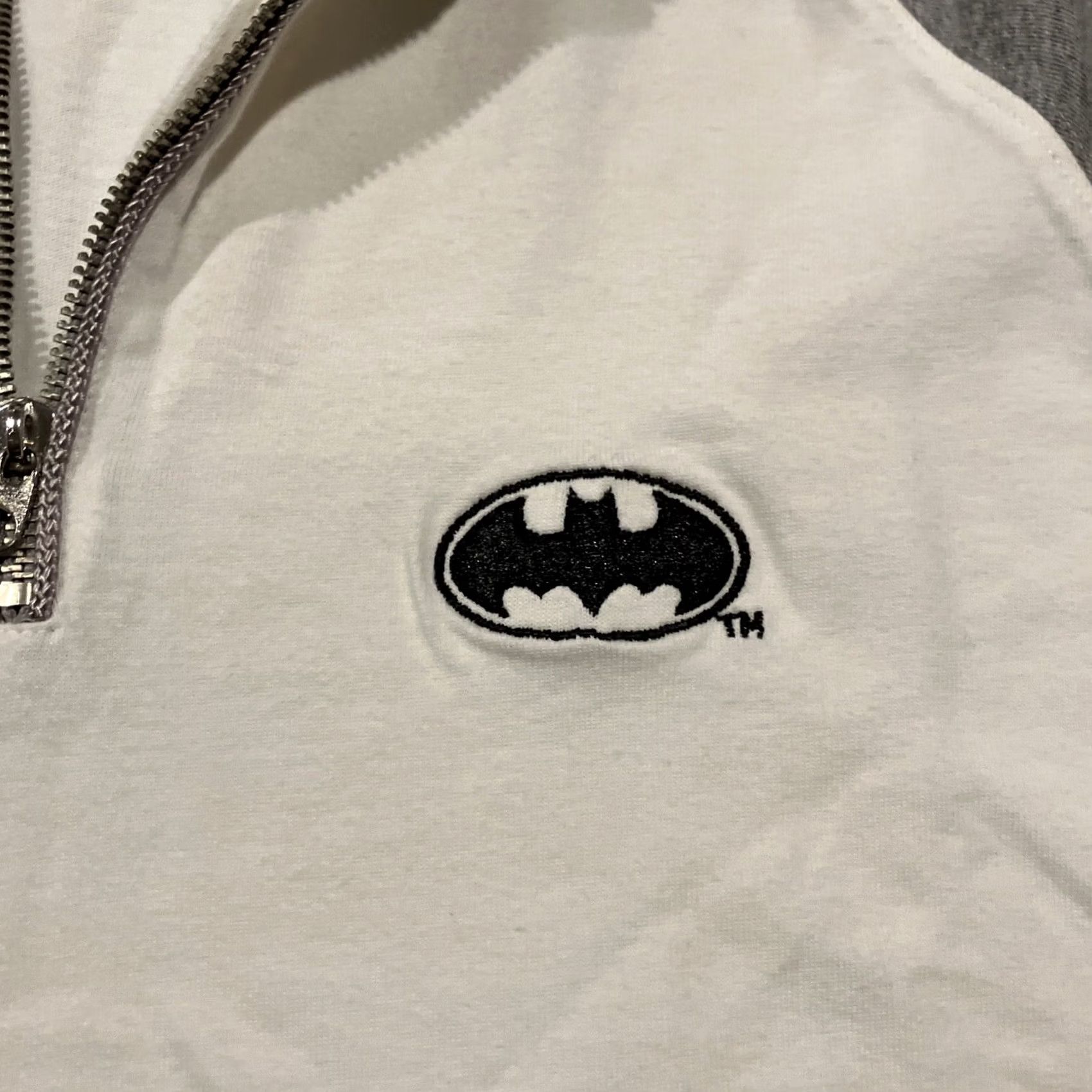 Vintage VINTAGE Batman Warner Bros Studio Store Polo 1/4 Zip Short Sleeve L Men White Cotton Sports 1999 BATMAN Polo L Mens Size US L / EU 52-54 / 3 - 2 Thumbnail