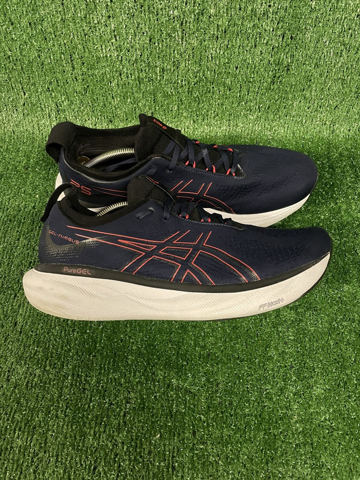 Asics Asics GEL-NIMBUS 25 us12.5 uk 11.5 euro 47 running Size US 12.5 / EU 45-46 - 1 Thumbnail