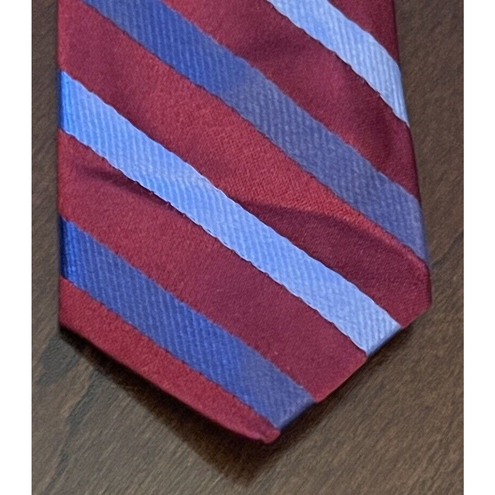 Van Heusen Van Heusen Red Blue 100% Imported Silk Made In USA Size ONE SIZE - 6 Thumbnail