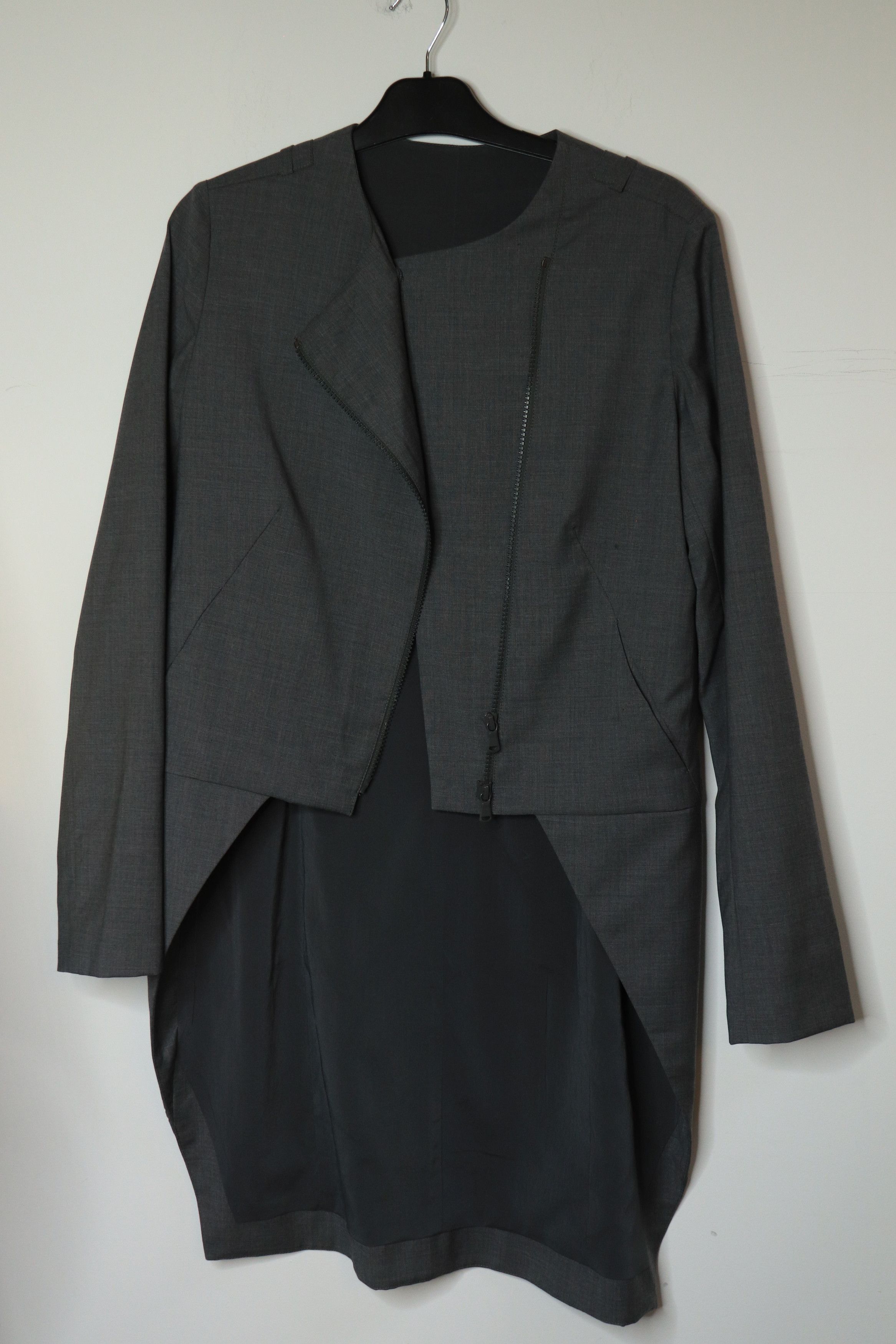Brunello Cucinelli Grey dropped hem jacket - UK 8 Size S / US 4 / IT 40 - 1 Thumbnail