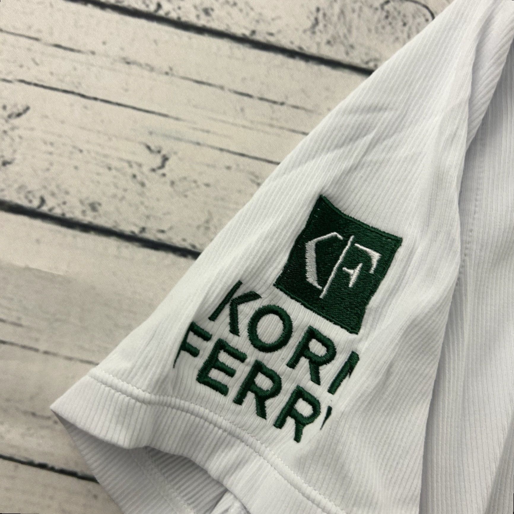 Vintage G Fore Korn Ferry Tour Short Sleeve Ribbed Golf Polo Shirt Women's Small White Size S / US 4 / IT 40 - 4 Thumbnail