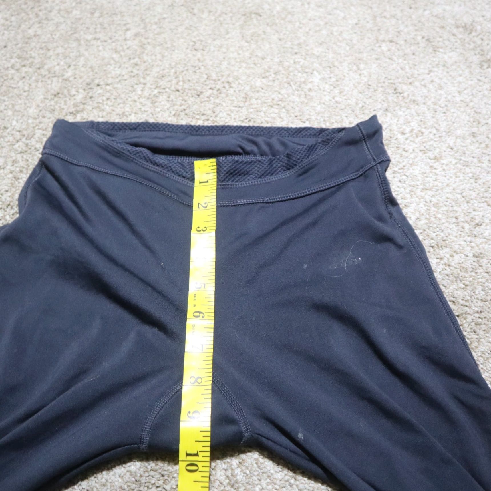 Adidas VINTAGE Adidas Knee Length Capri Shorts Black Stretchy Adult Women's Size S Small Size 28" / US 6 / IT 42 - 4 Thumbnail
