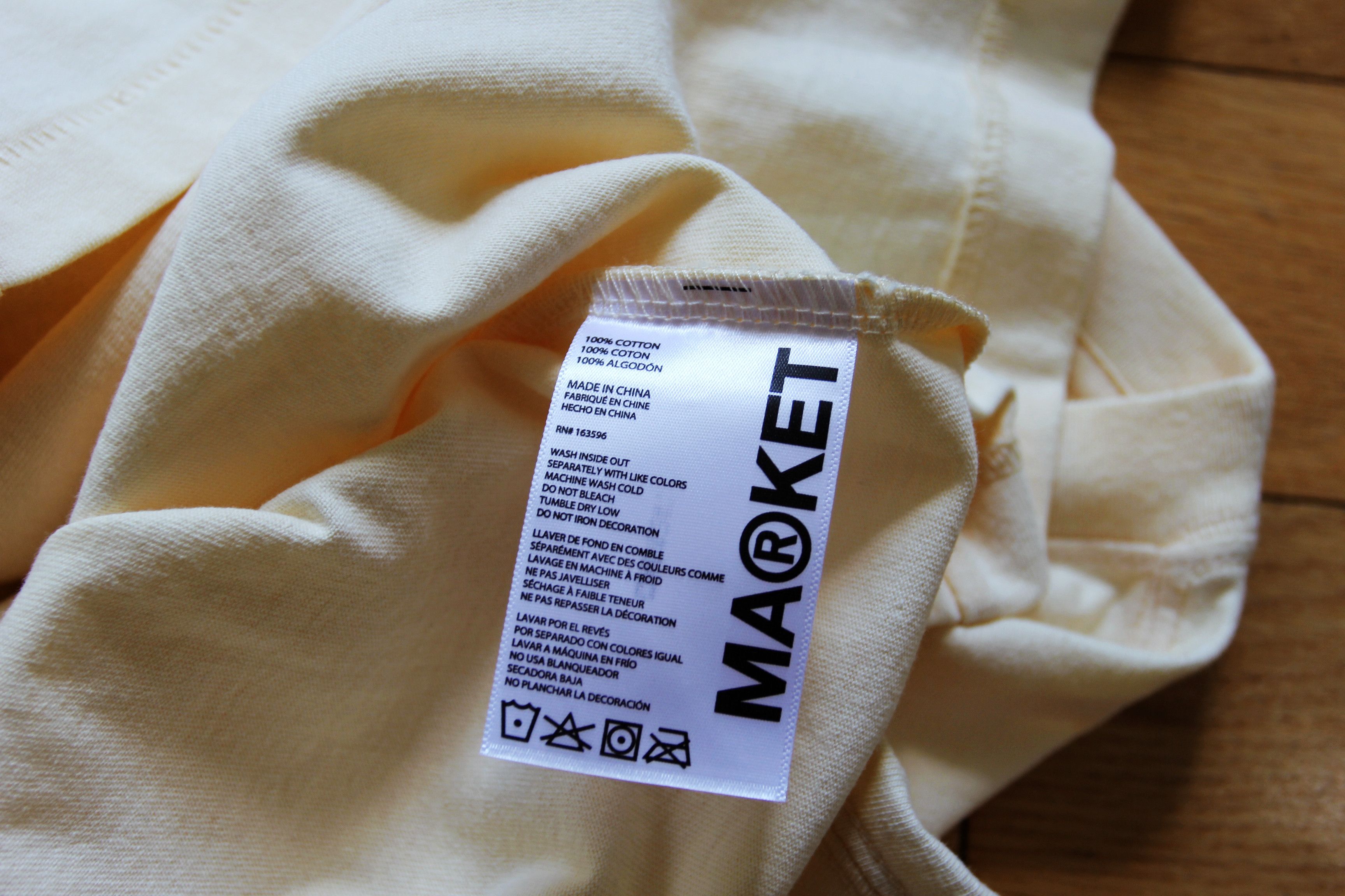Market BNWT SS25 MARKET SMILEY SUNSHINE TSHIRT M Size US M / EU 48-50 / 2 - 9 Thumbnail